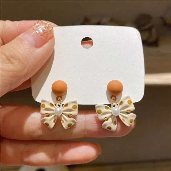 Cute Bow earrings - Image 3