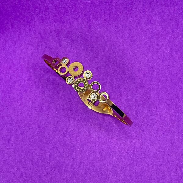 Roman number anti tarnish bracelet - Image 2