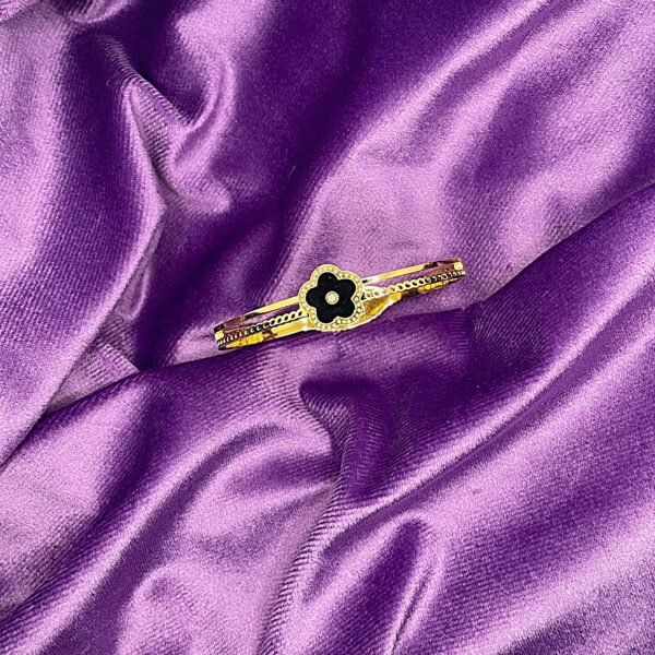 Black MOP Clover Anti tarnish bracelet - Image 3