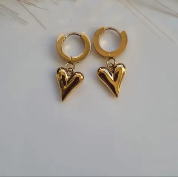 Ear hugging Heart earrings - Image 3