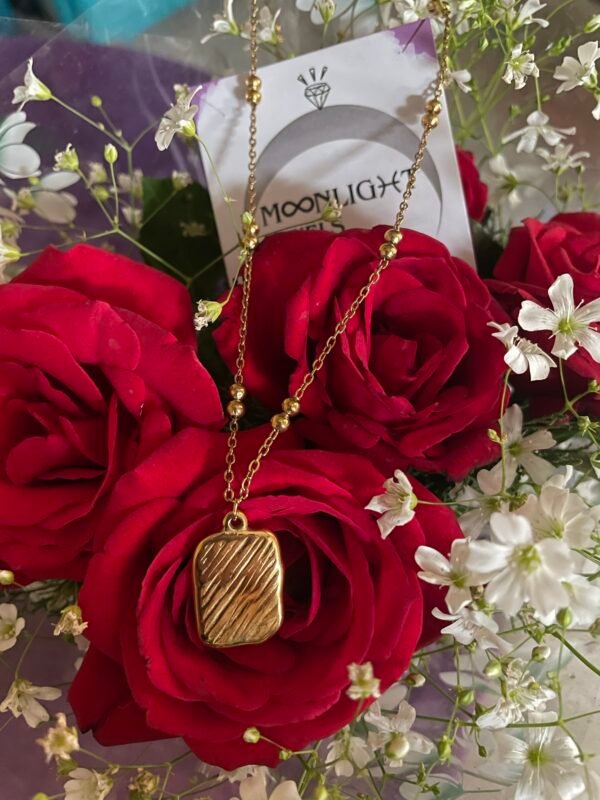 Rose pendant neck chain - Image 4