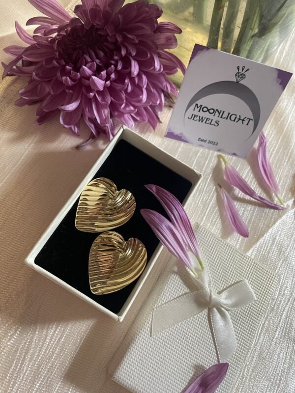 Chunky Bliss Heart Stud Earrings