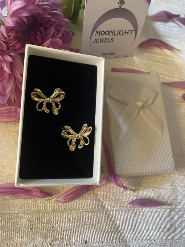 Fairy Knot Stud earrings