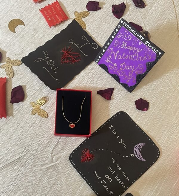 Simple Affection Red heart neckchain