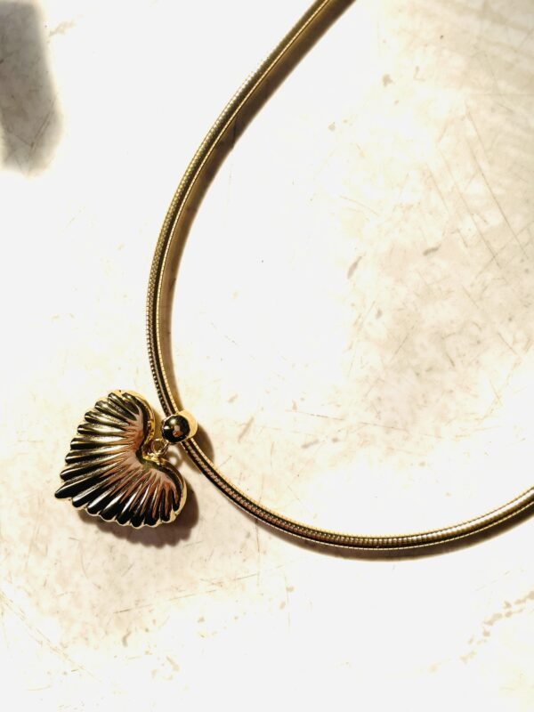 Royal Affection statement Heart necklace