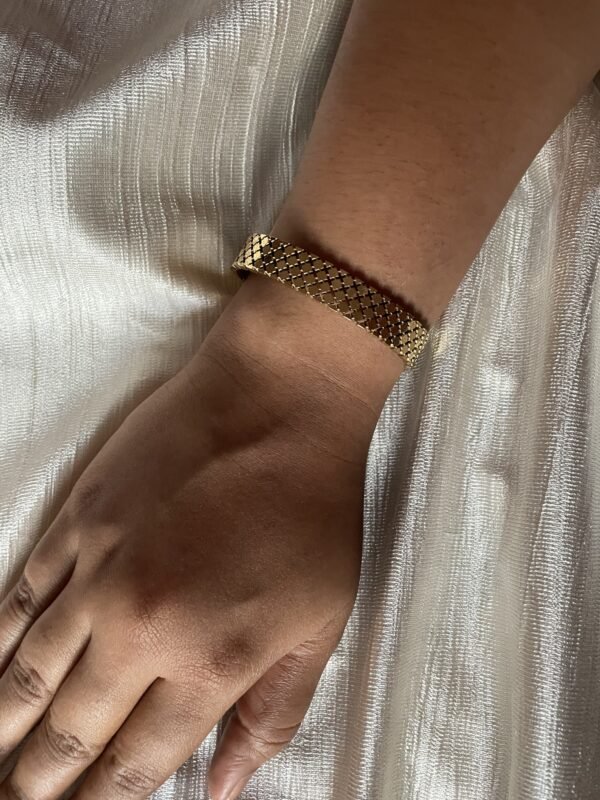 Elara band Anti tarnish Bracelet - Image 2